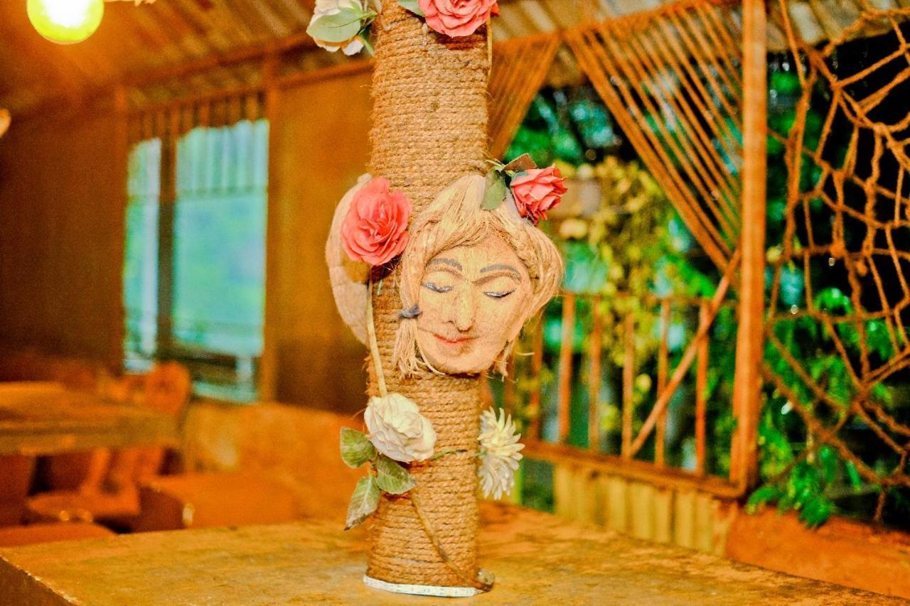 Ninety Nine Grand Hotel Badulla Esterno foto